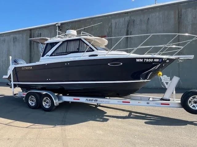 2023 2023 Cutwater 248