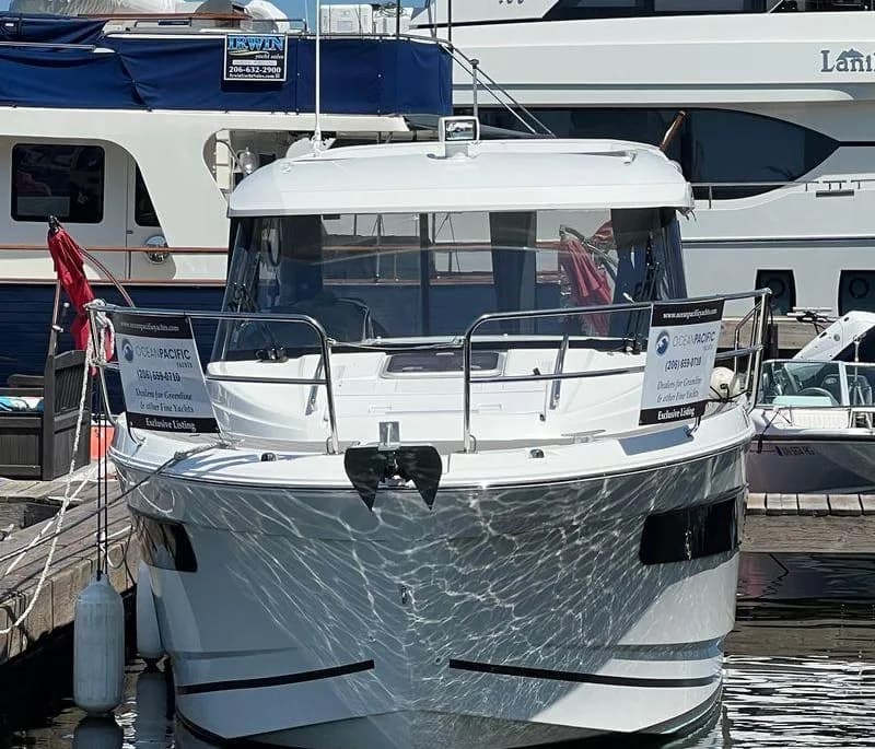 2021 Jeanneau 895 thumbnail 1