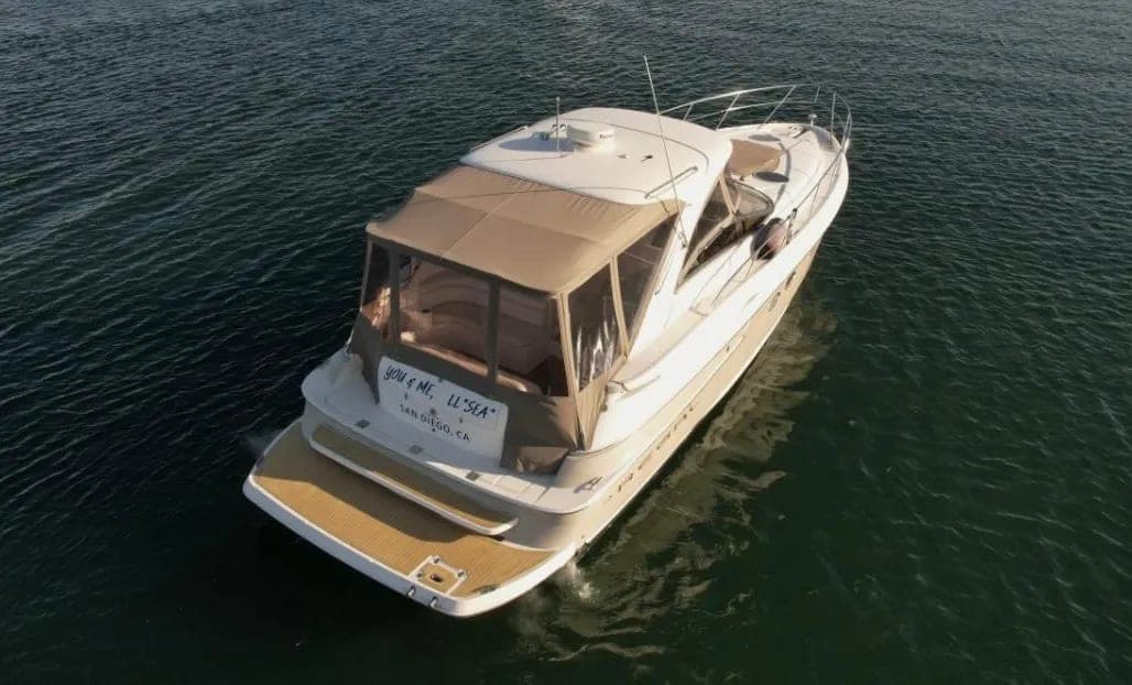 2004 Regal 4260 Regal Commodore HT thumbnail 1