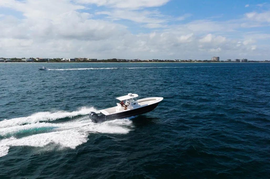2012 2012 Regulator 34SS