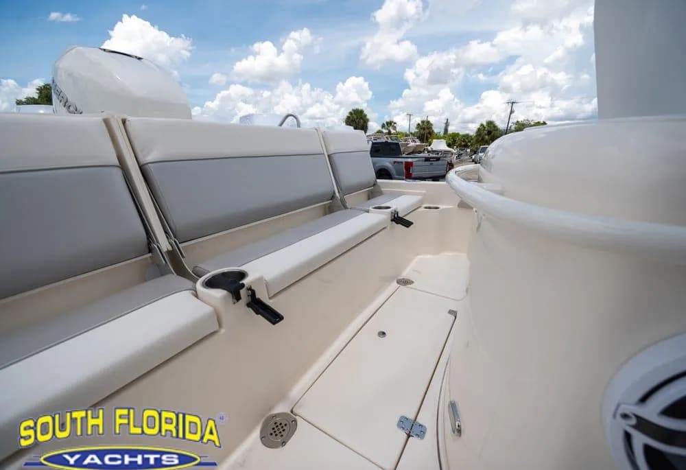 2023 ShearWater 260 Carolina thumbnail 2