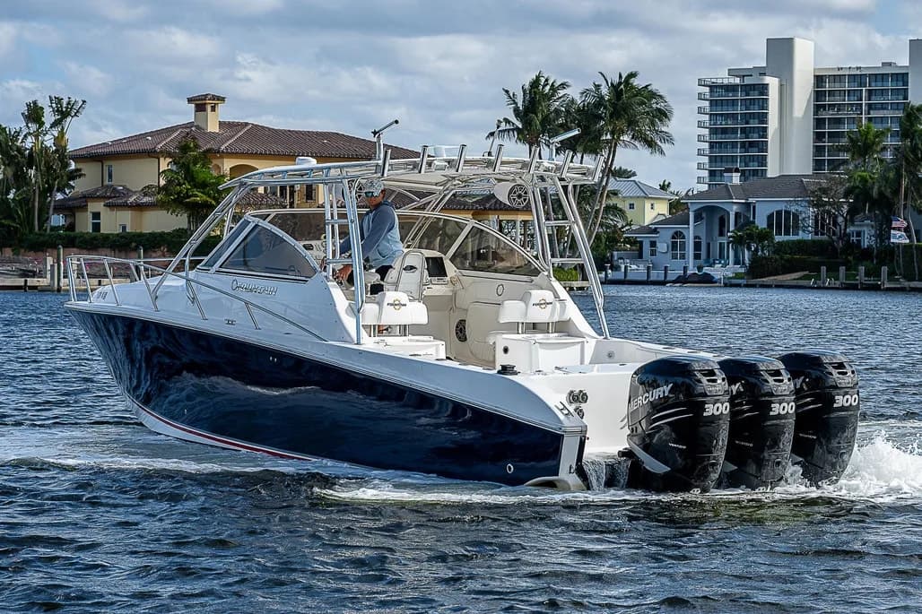 2008 Fountain 38 Sportfish Cruiser OB thumbnail 2