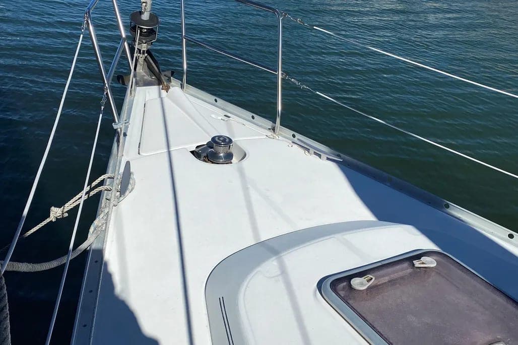 2005 Beneteau 373 thumbnail 1