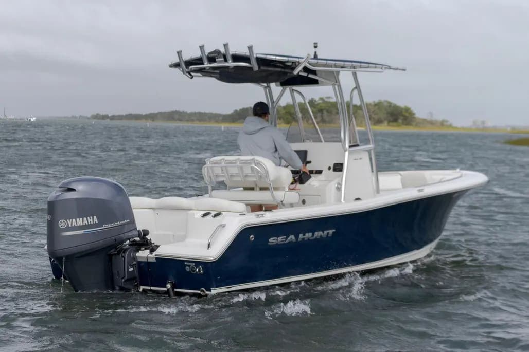2015 Sea Hunt Ultra 211 thumbnail 1