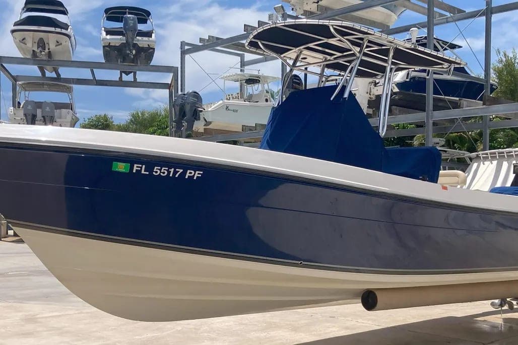 2008 Cobia 256 Center Console thumbnail 2