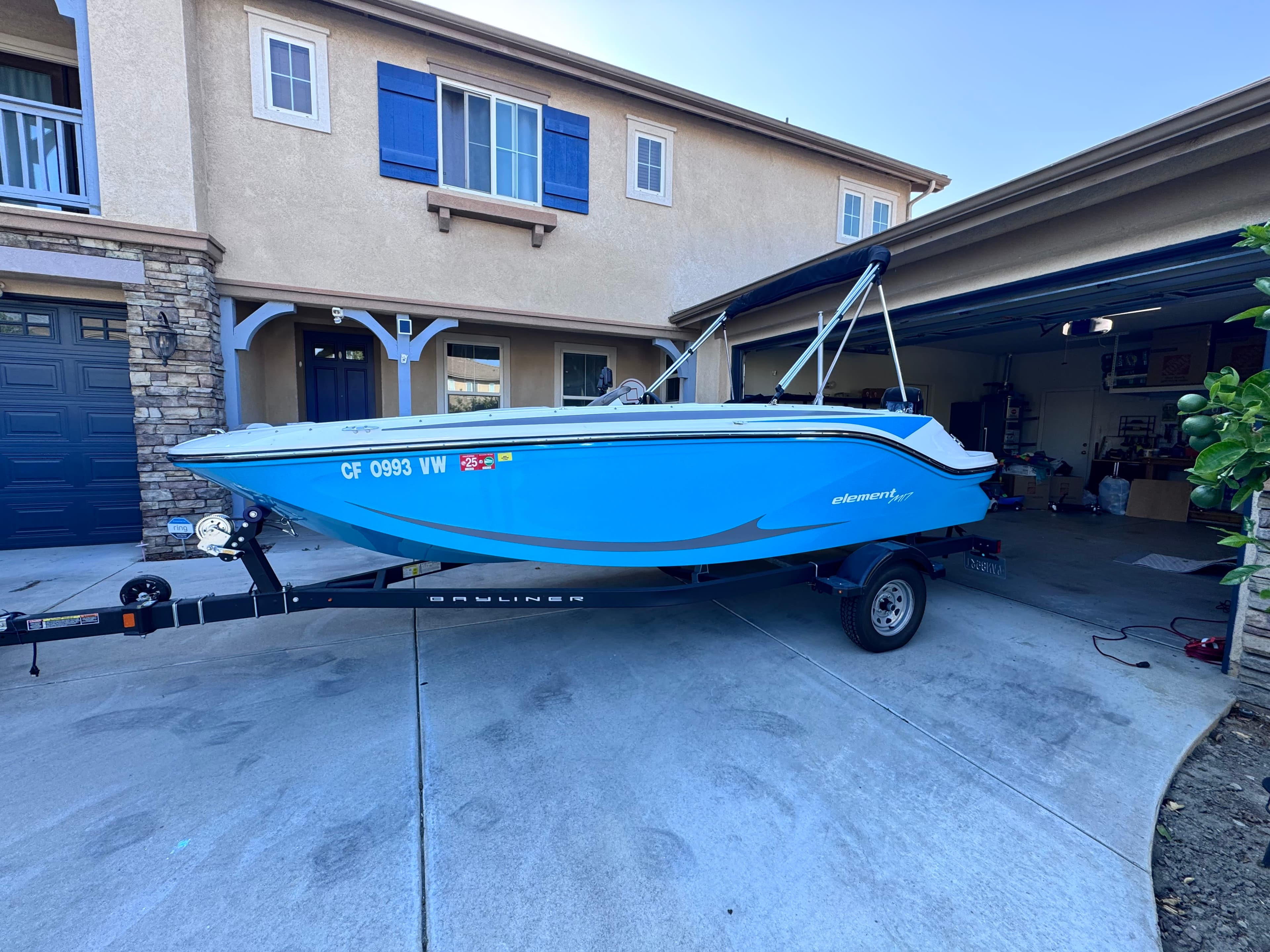2023 Bayliner M17 thumbnail 1