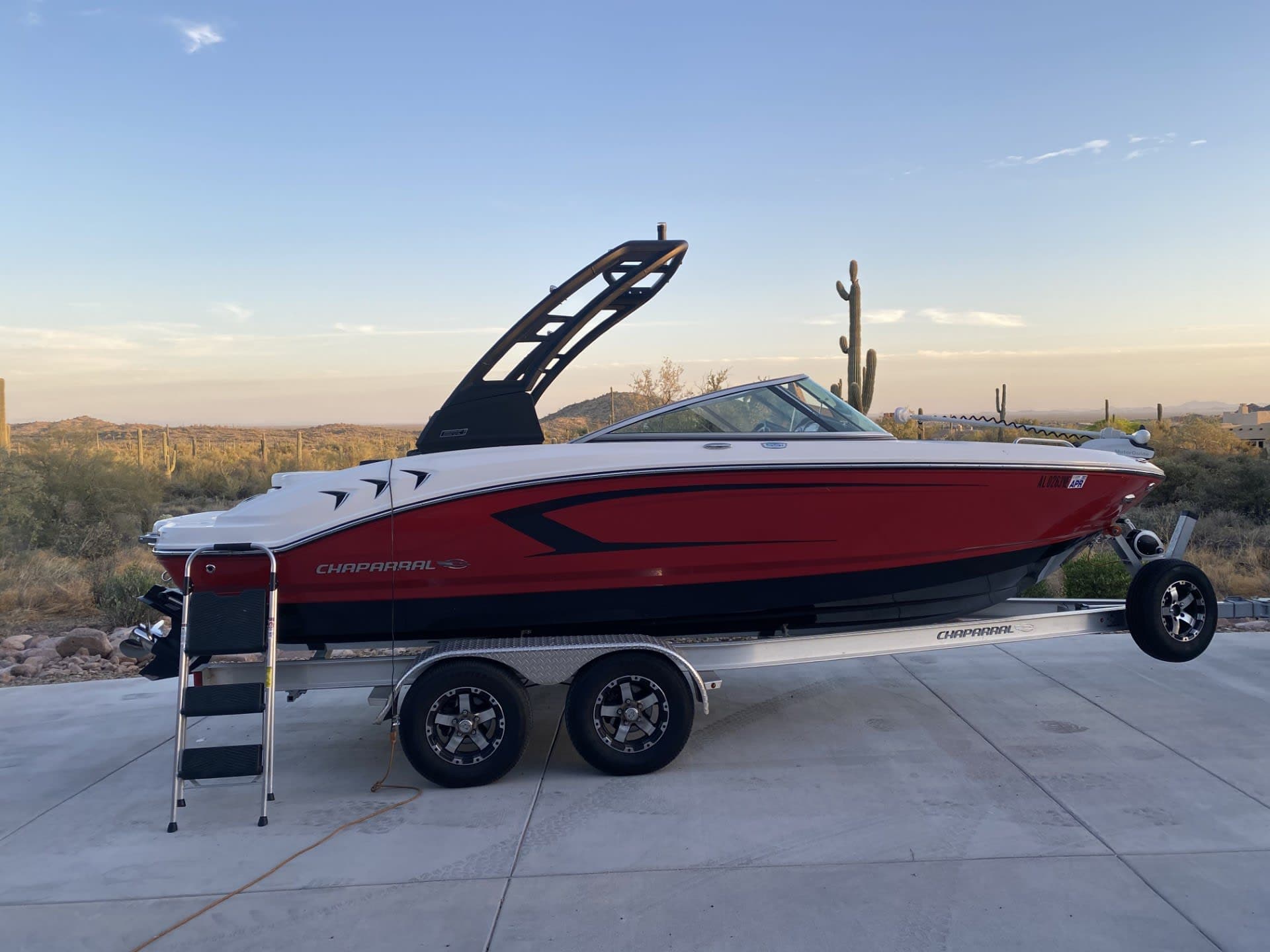 2020 Chaparral 21 SSI Fish and Ski