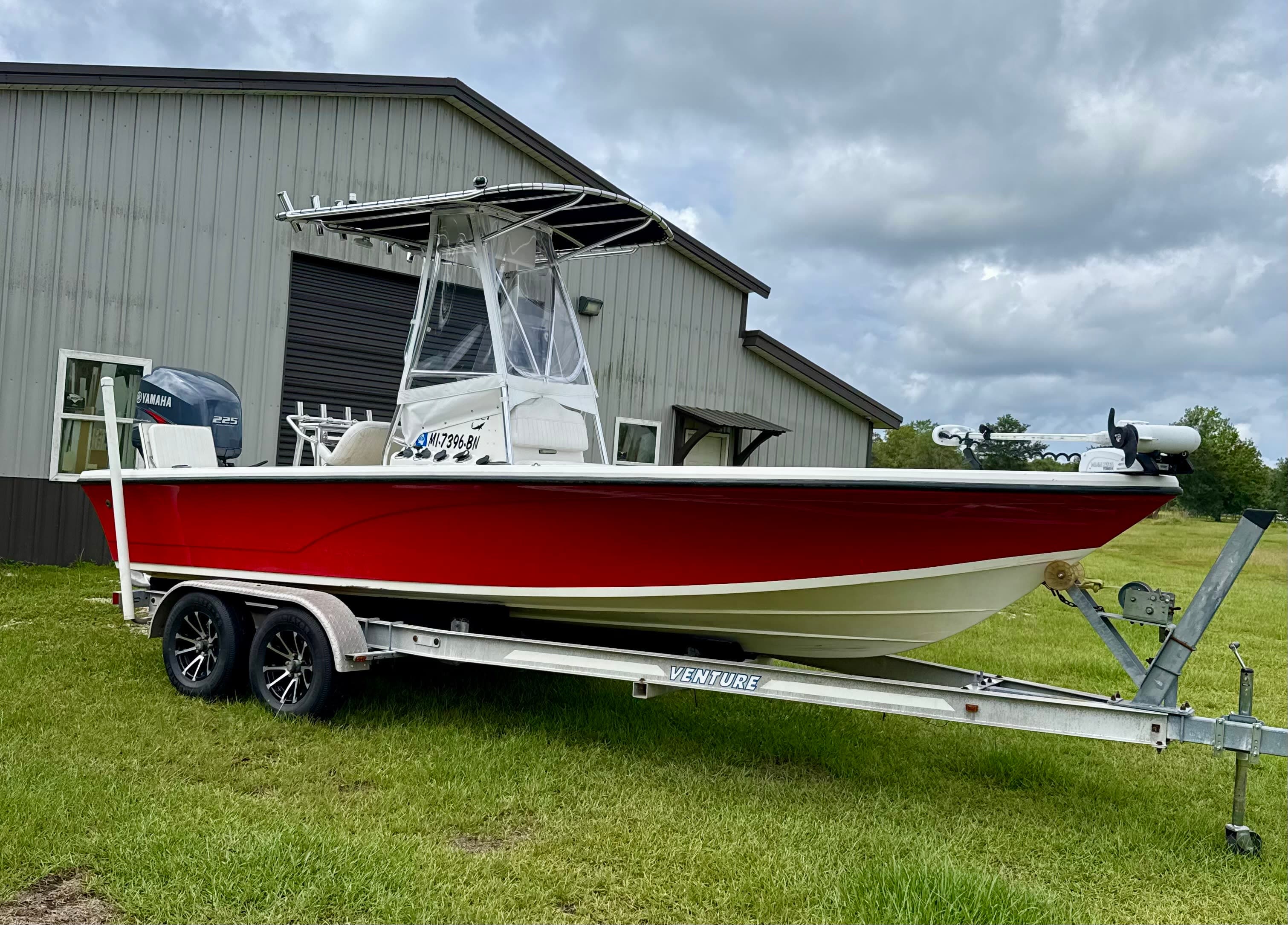 2007 Mako 2201