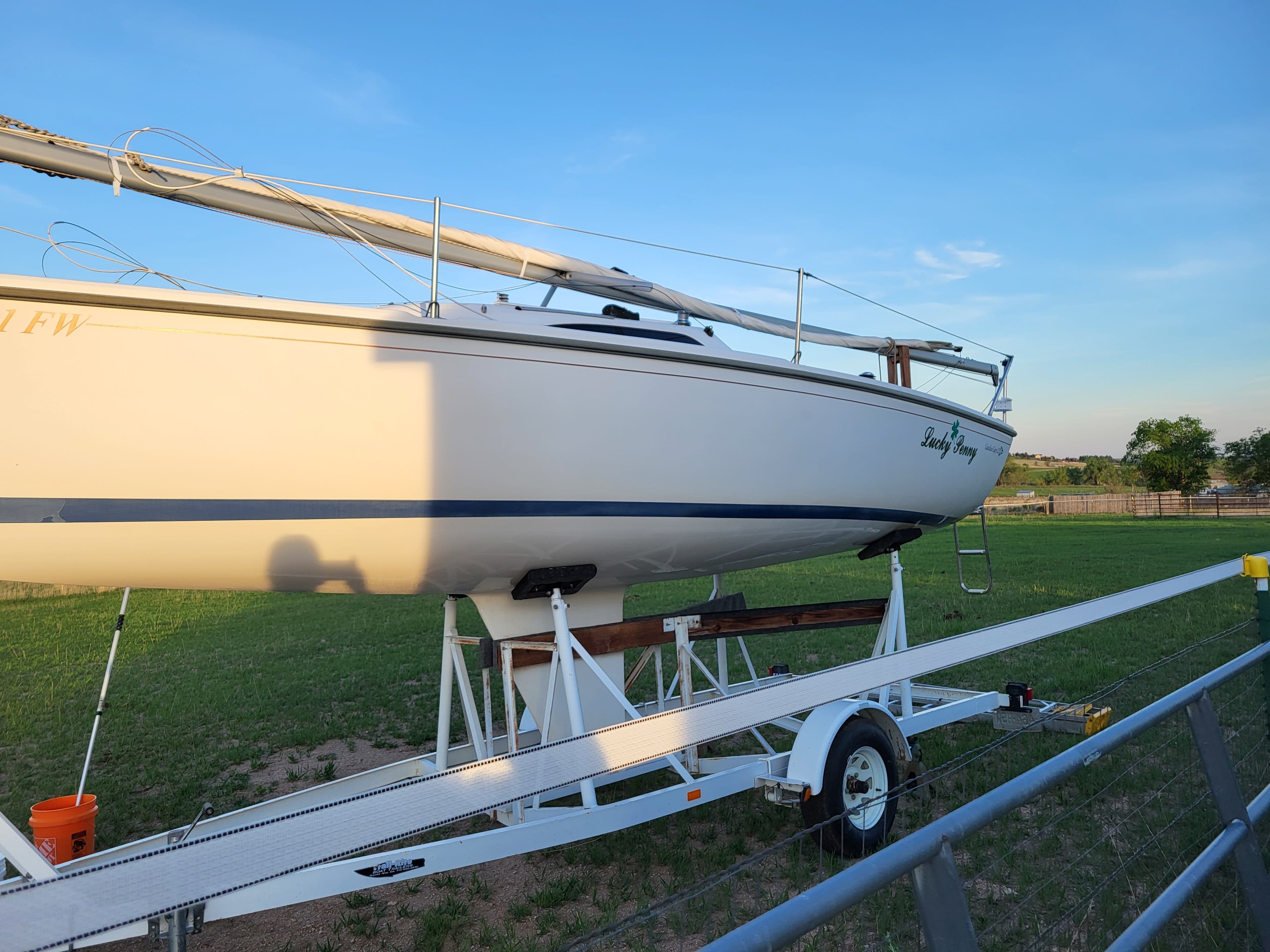 2002 catalina capri 22 thumbnail 1