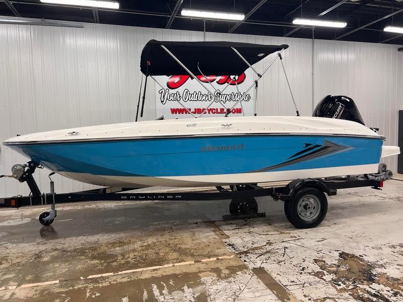 2021 BAYLINER ELEMENT E18