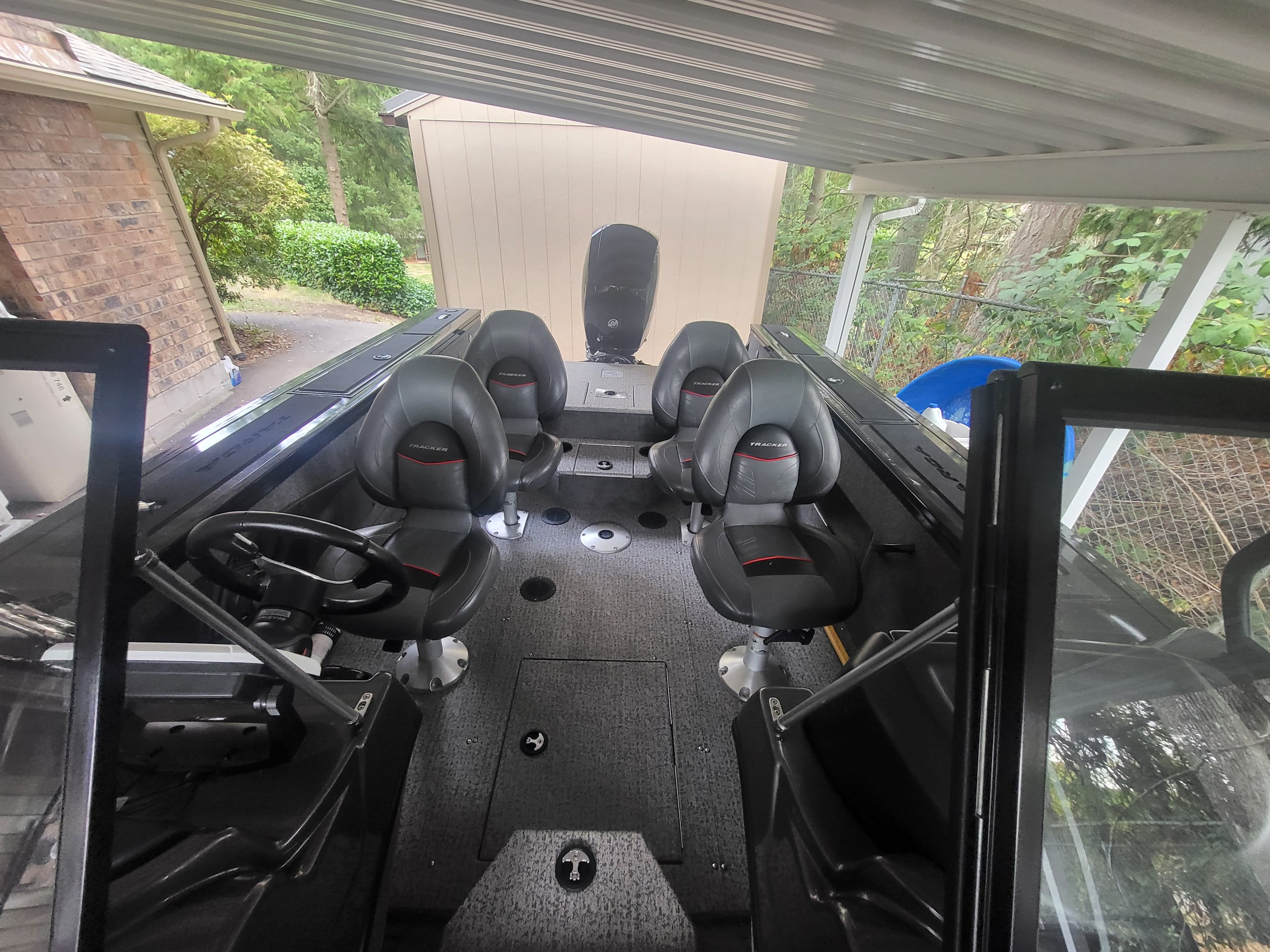 2021 Tracker Targa 18 thumbnail 1