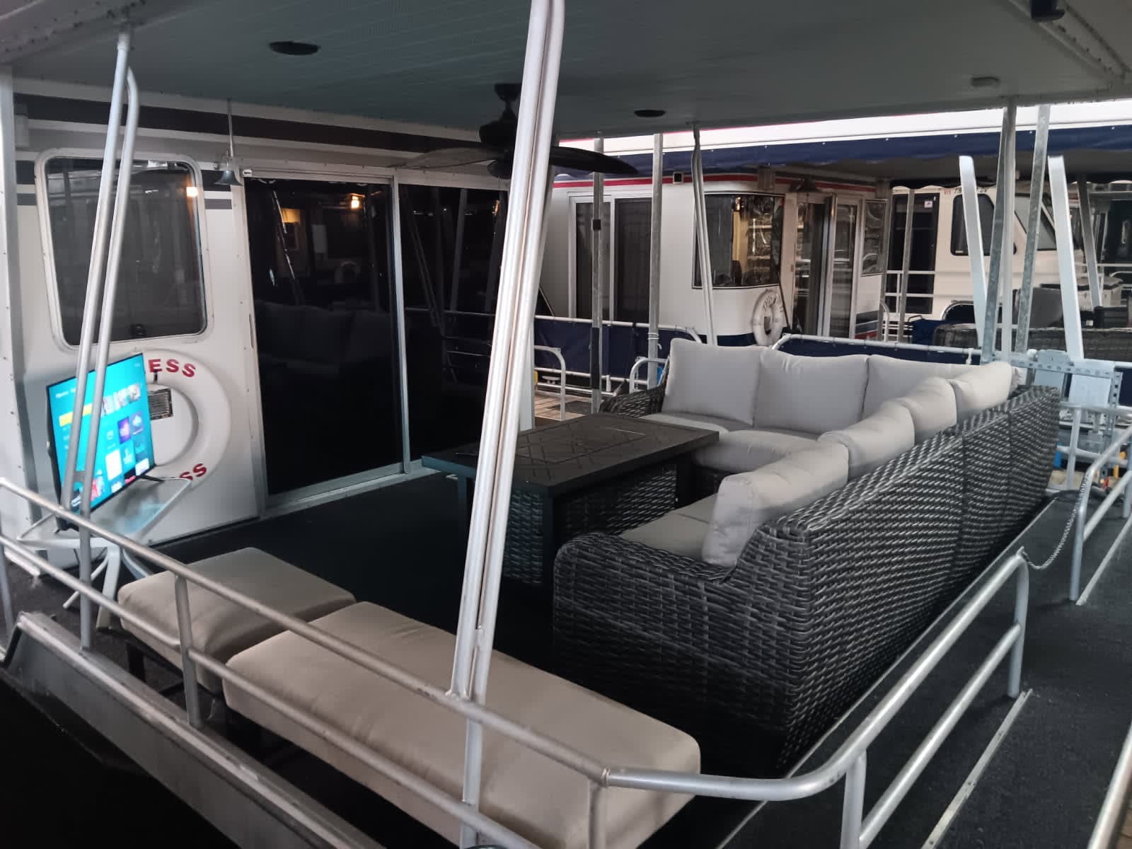 1987 Sumerset Houseboat 60x14