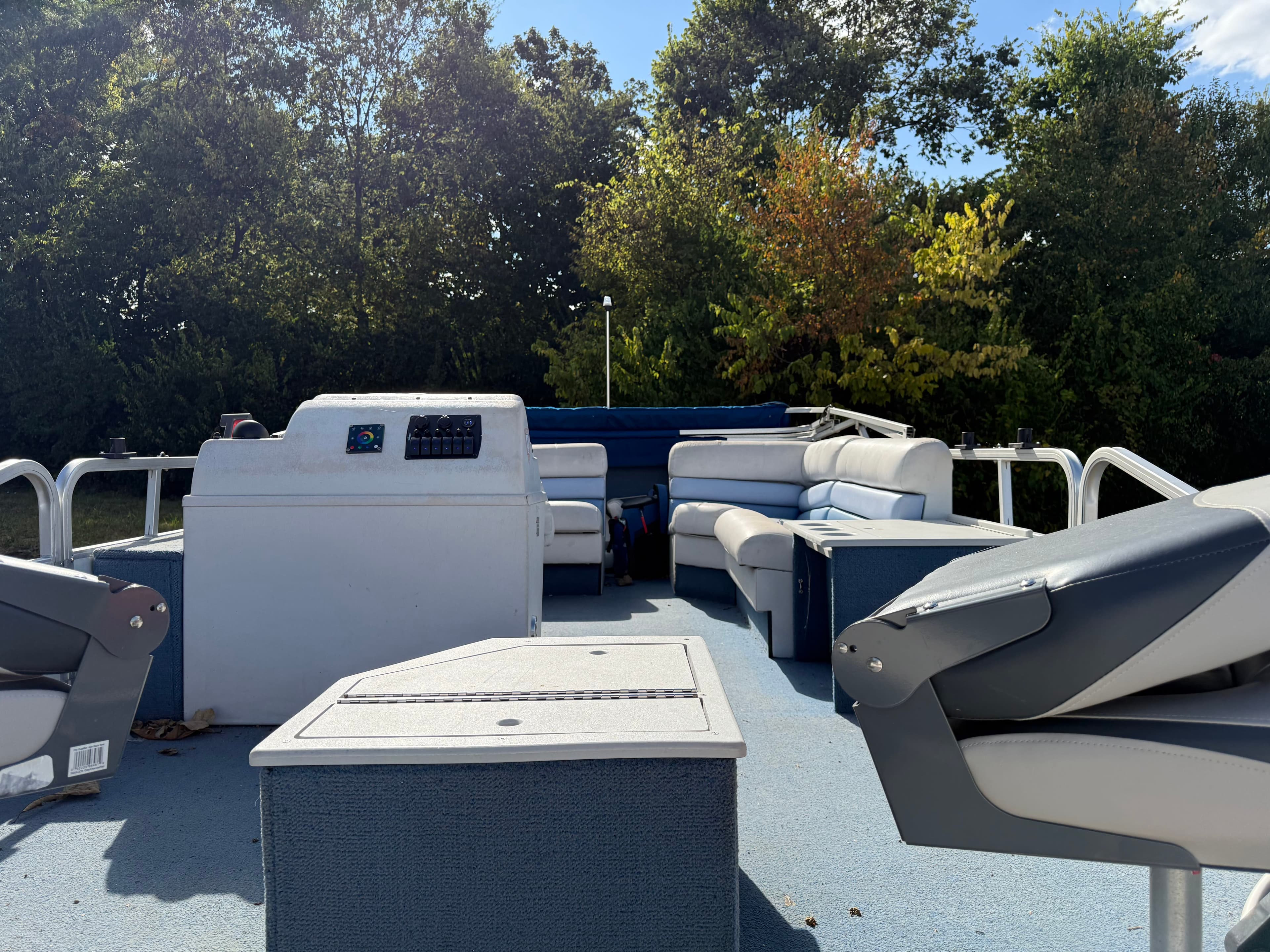 1991 Suncruiser Pontoon thumbnail 2