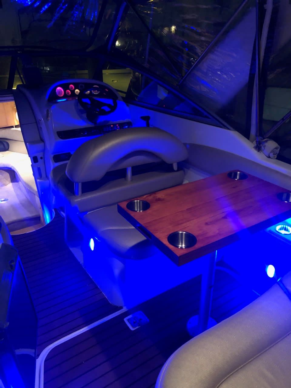 2003 Larson Cabrio 274 thumbnail 1