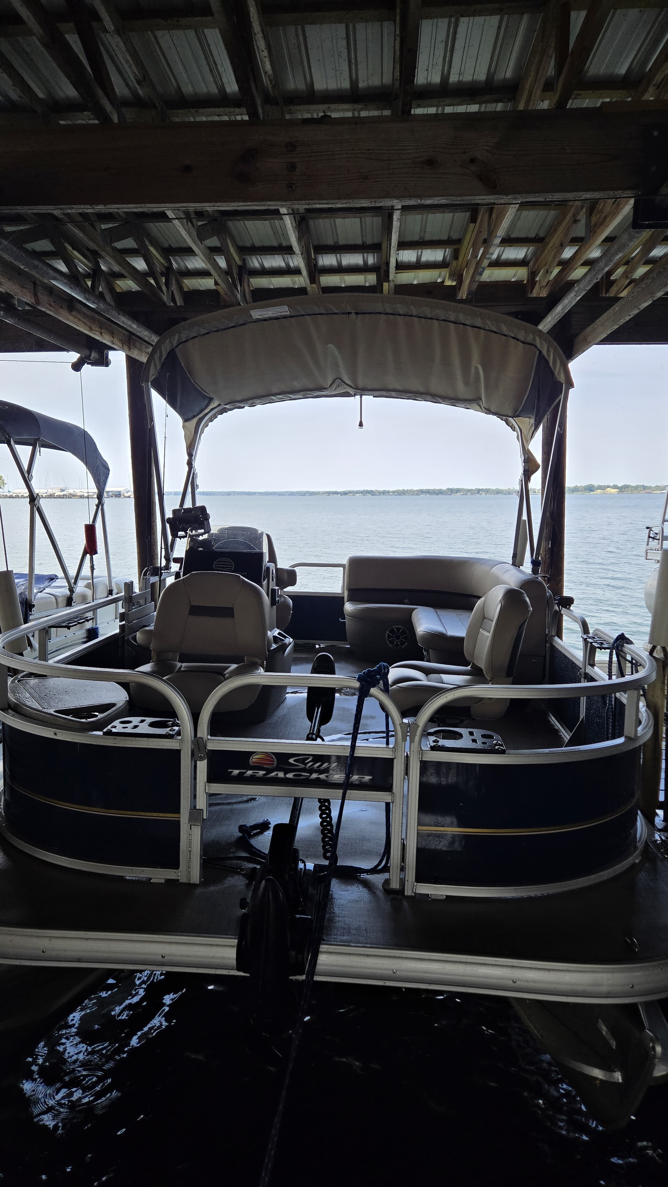 2024 Suntracker Pontoon 16ft