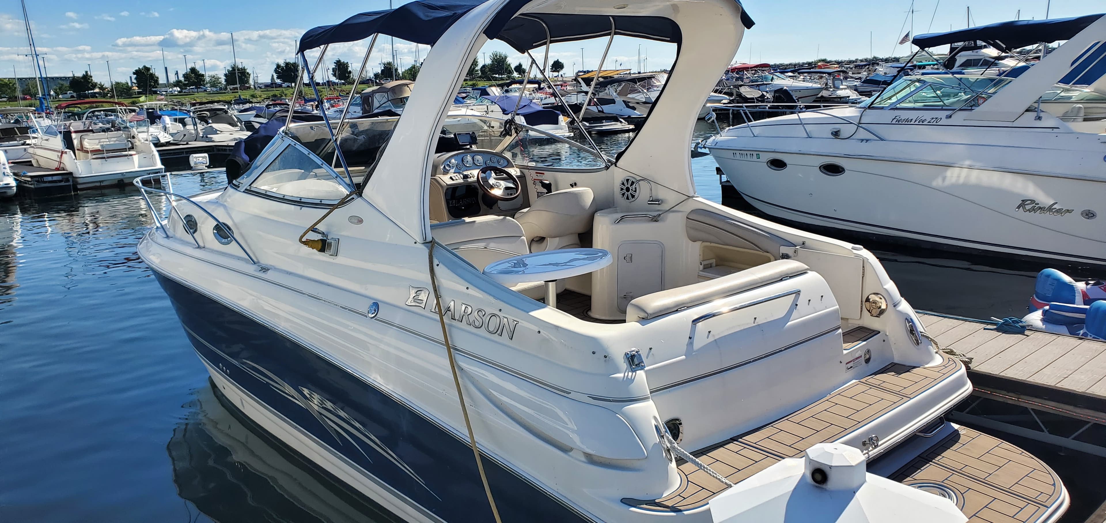 2006 Larson Cabrio 260