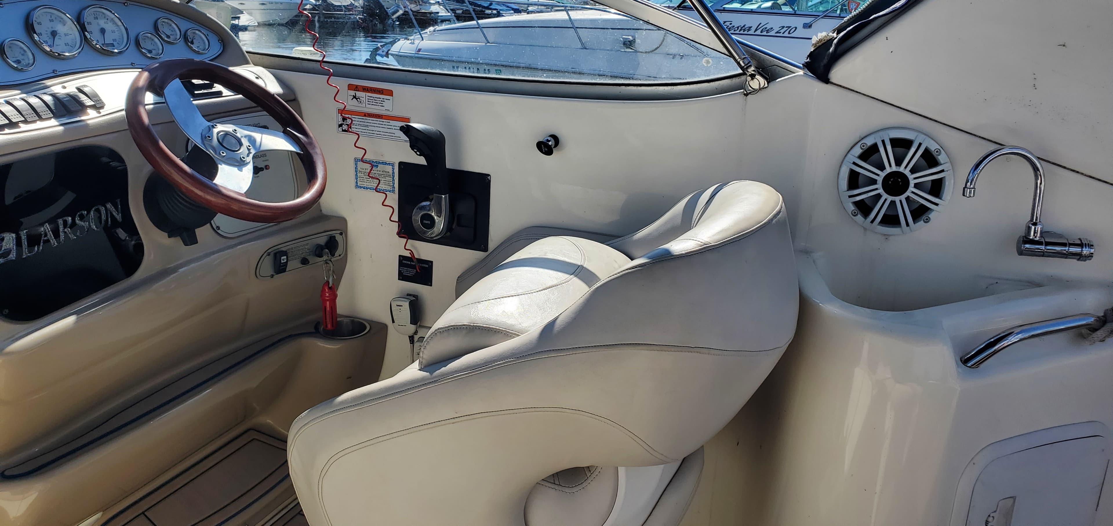 2006 Larson Cabrio 260 thumbnail 2