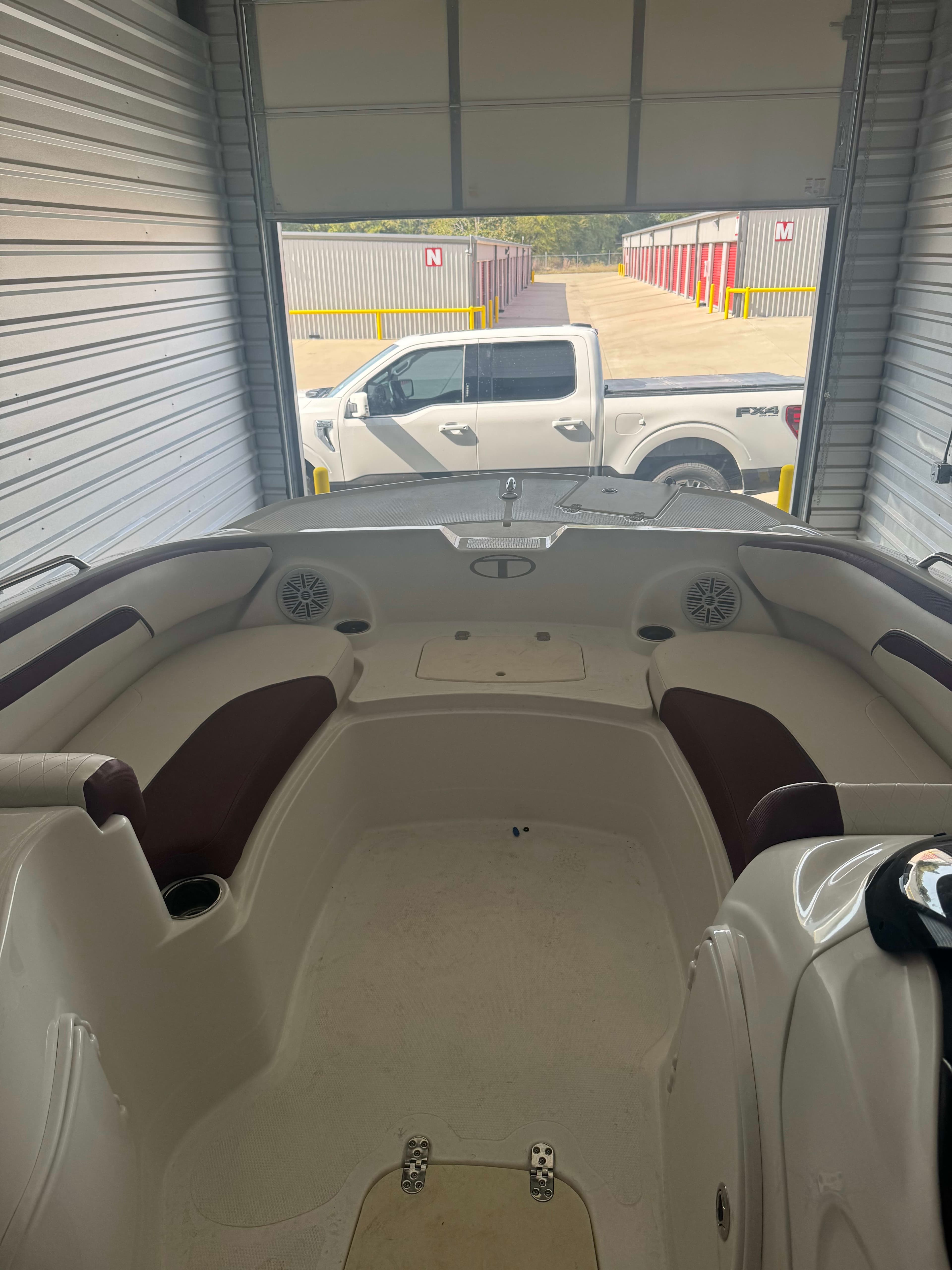 2019 Tahoe 216xi