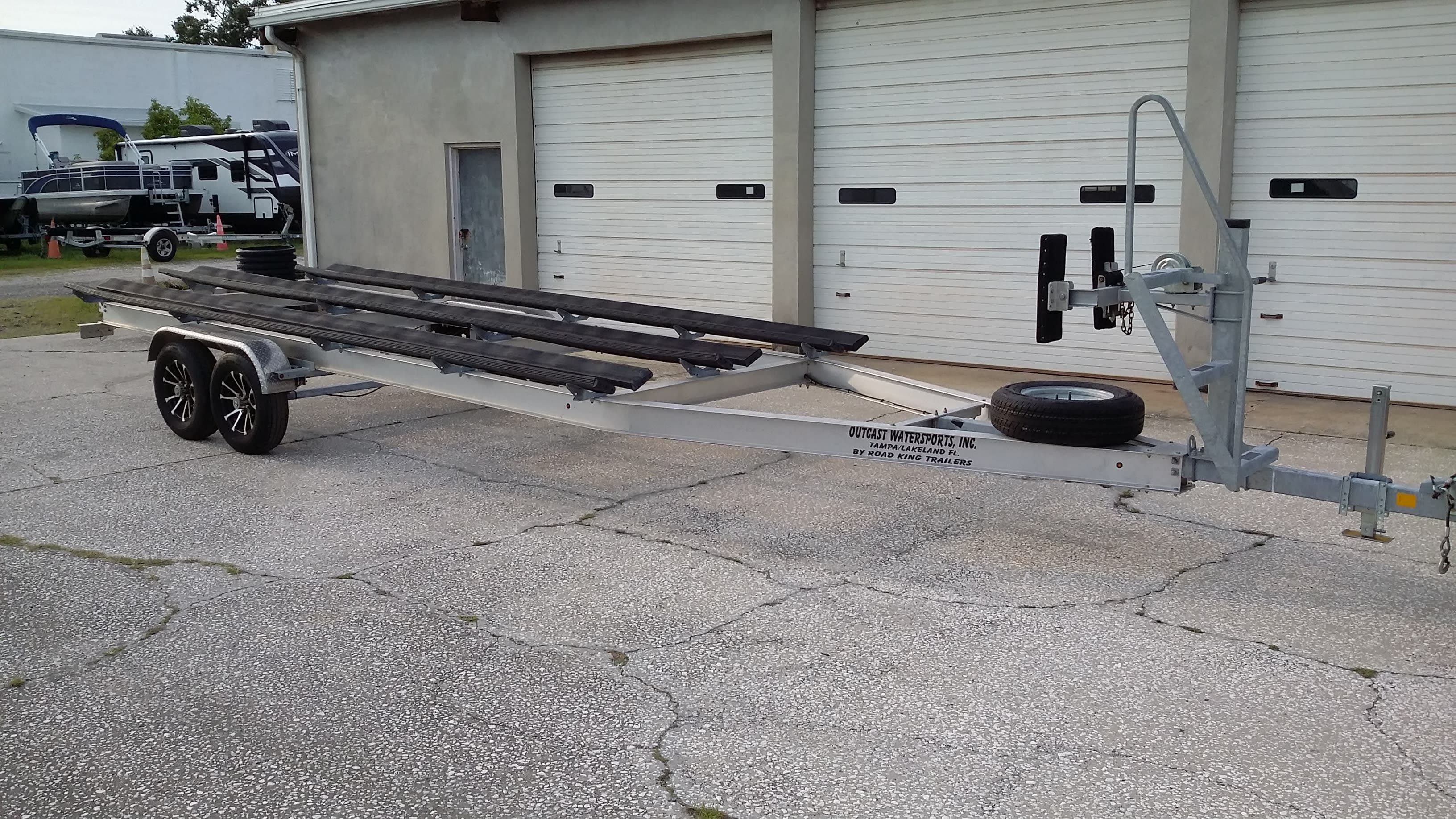 2022 Aluminum Tritoon Pontoon Trailer for boats 23-27 ft (with disc brakes) thumbnail 1