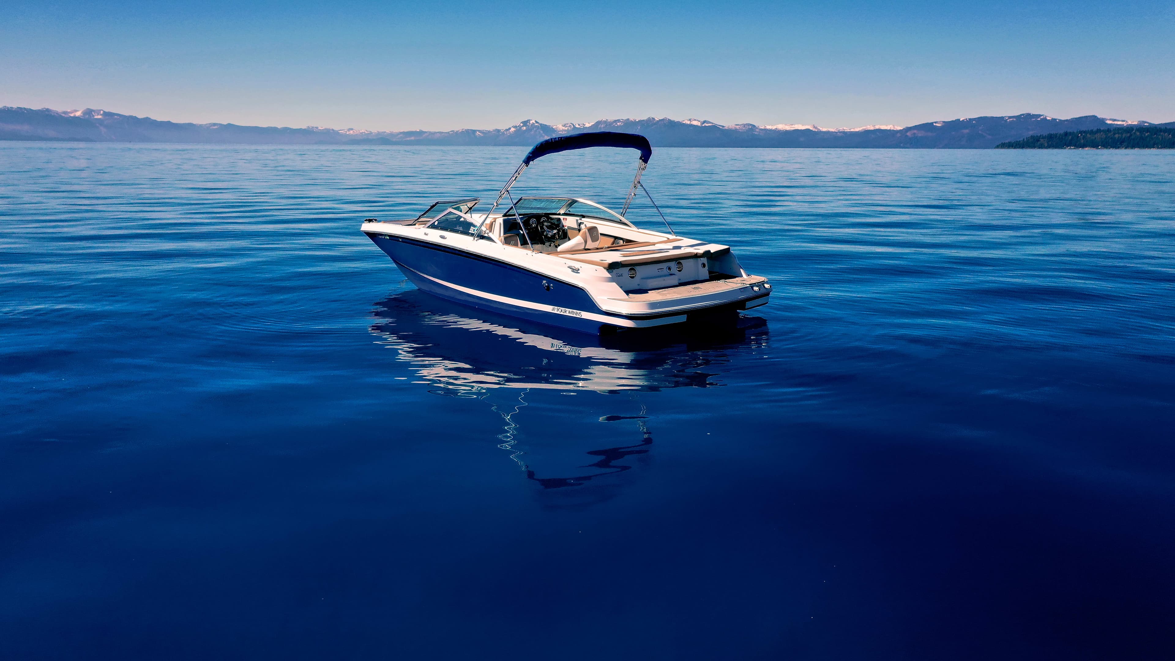 2021 Four Winns HD2