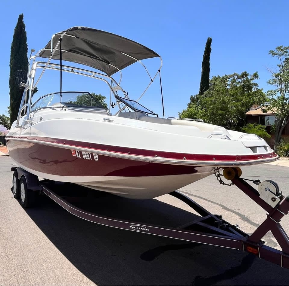 2007 Tracker Tahoe Q6 Ski Boat thumbnail 1