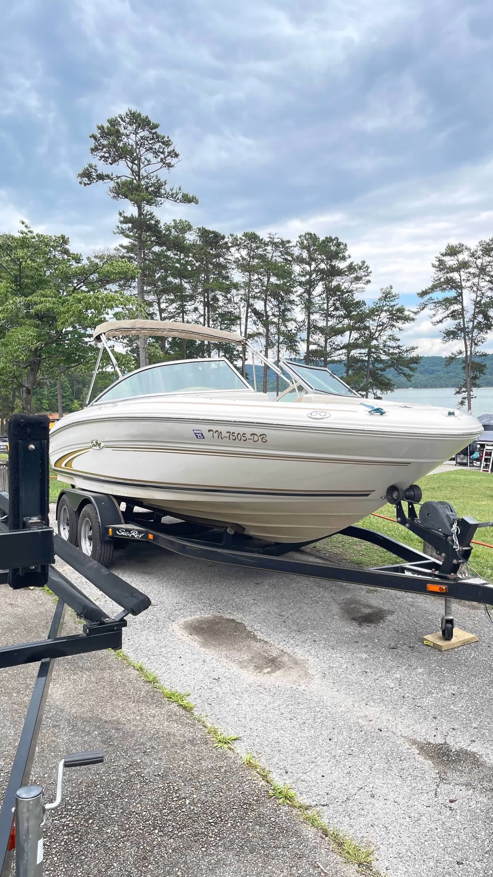 2000 Sea Ray 190 BR Signature
