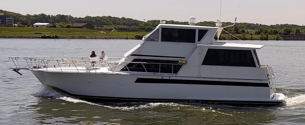 1995 Viking 54’ thumbnail 2