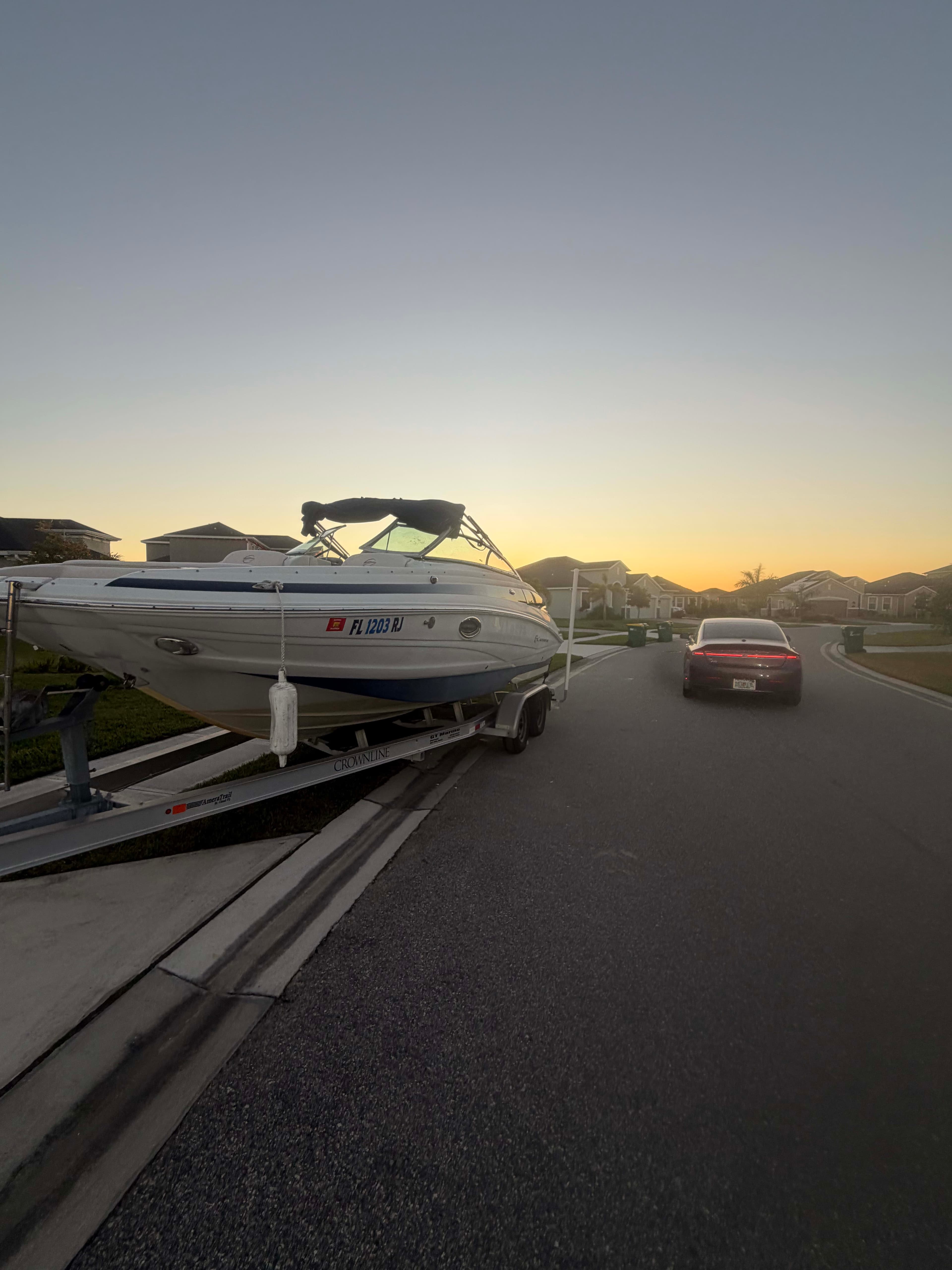2017 Crownline E4XS