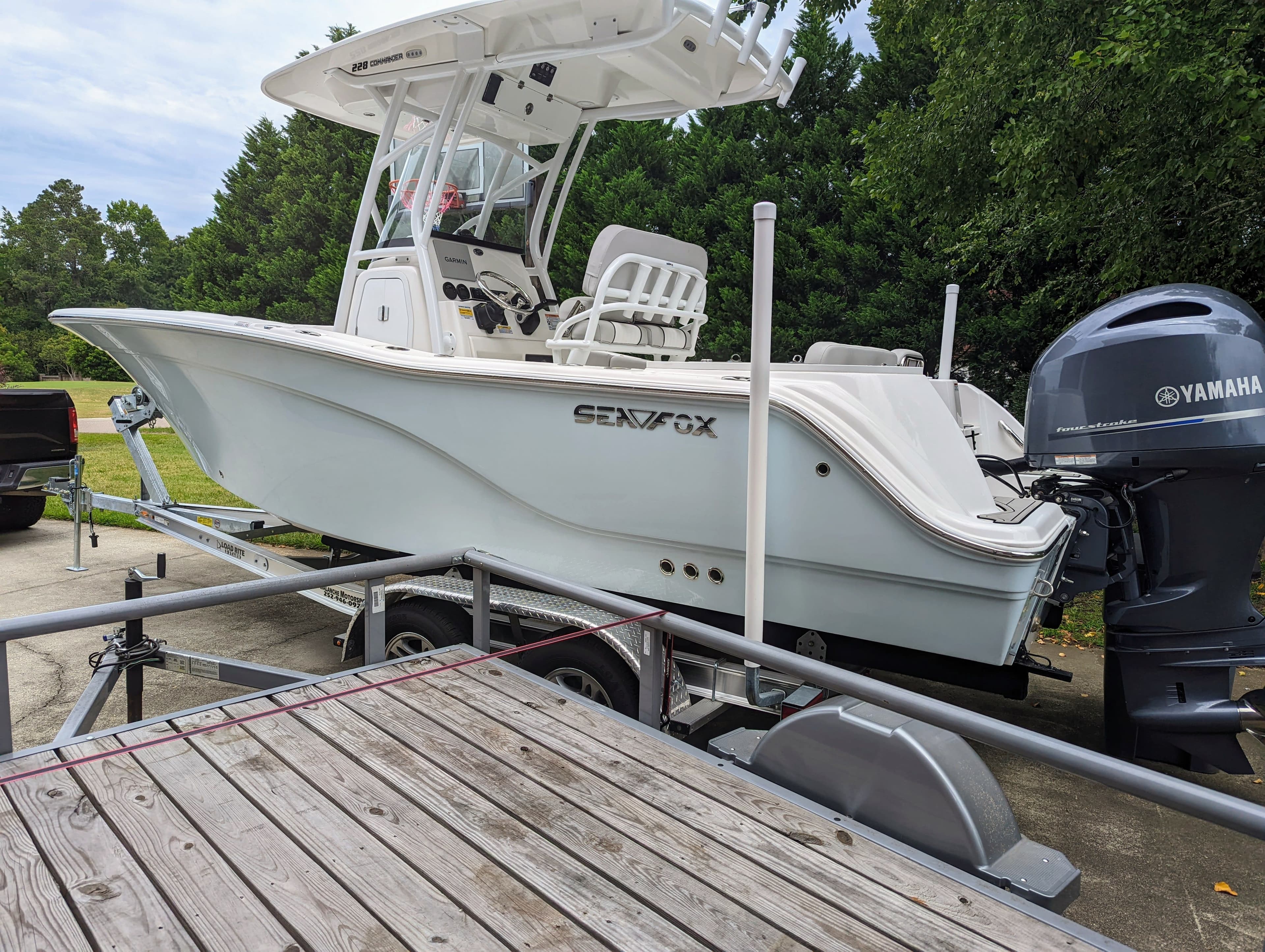 2022 Sea Fox 228 Commander