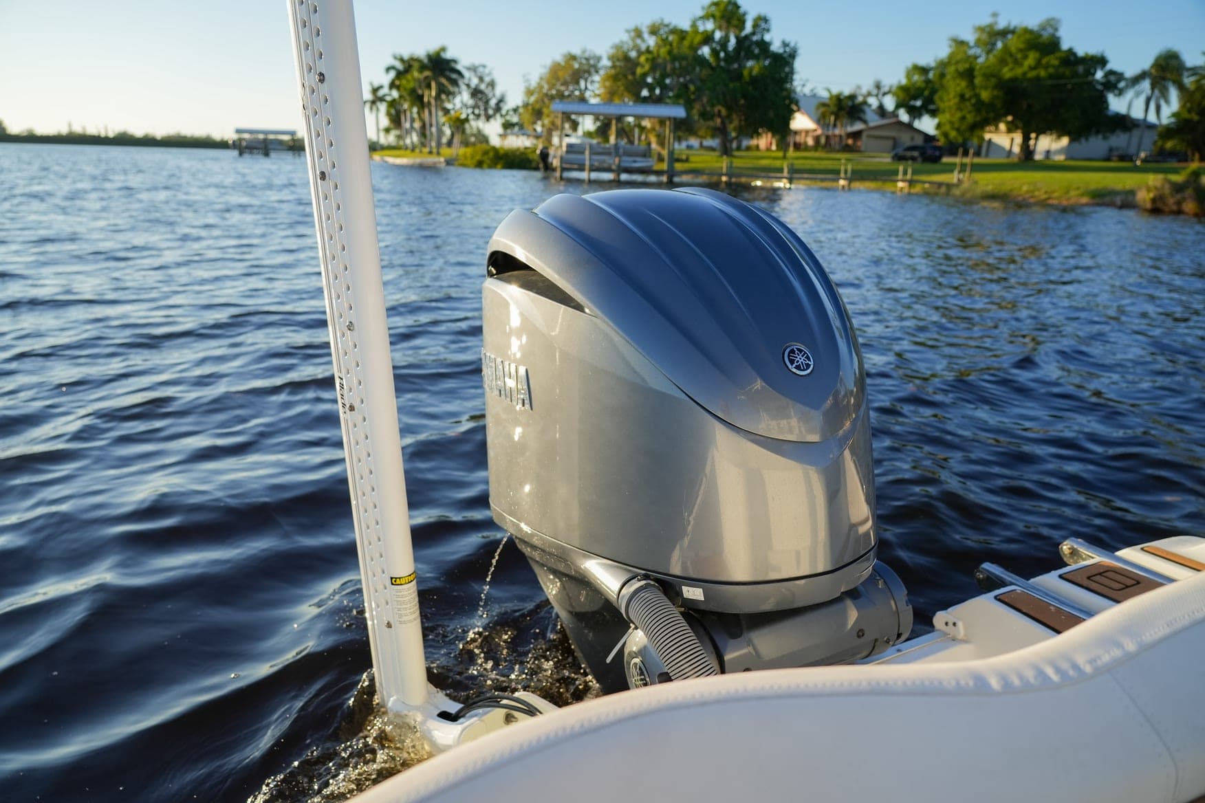 2022 Sea Hunt Ultra 229 thumbnail 2